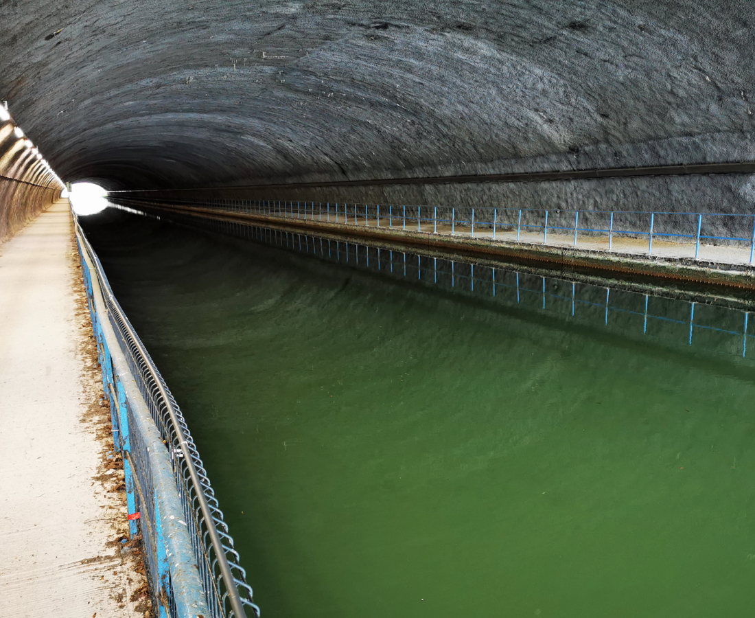 Tunnel de Condes sur le canal