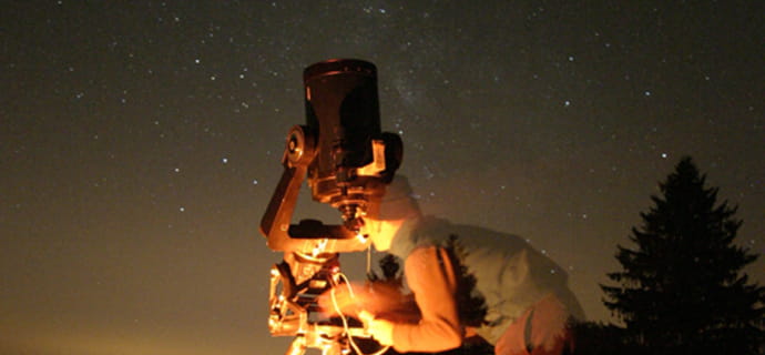 Observation du ciel étoilé au télescope depuis les Vosges