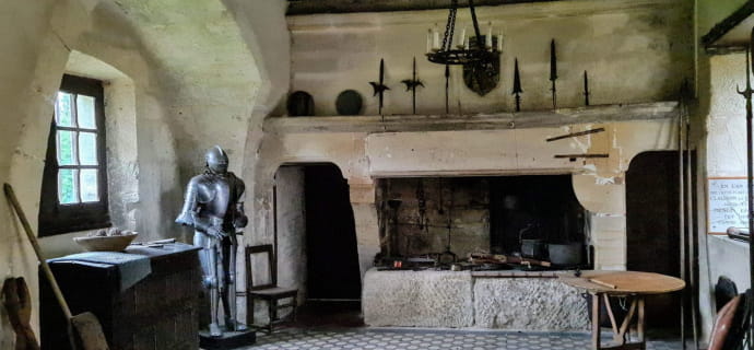 Salle d'armes du château