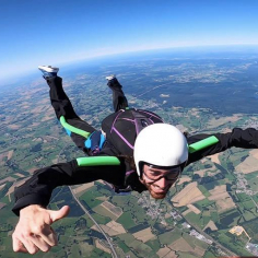 Solo skydiving