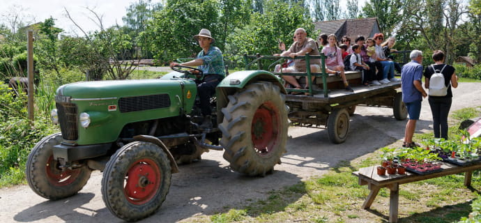 Tractor tour 