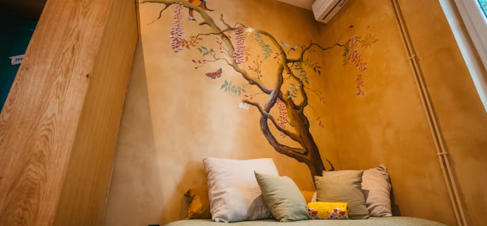 Romantic and unusual stay in the heart of a charming domain
