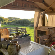 Outdoor kitchen shed