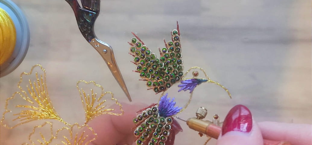 Discover the techniques of beading 