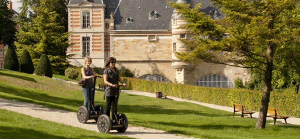 Discover Châlons-en-Champagne by Segway