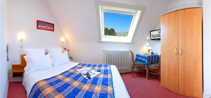 Stay at the Hotel Deybach in Munster