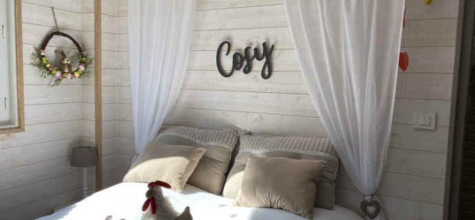 COSY BED