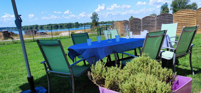 Garden furniture with lake view
