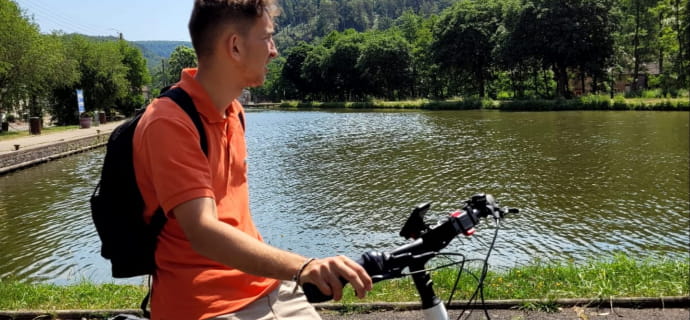 Discover the Vallée des Eclusiers by electric bike