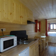 Traditioneller Wohnwagen - Wohnzimmer Küche
