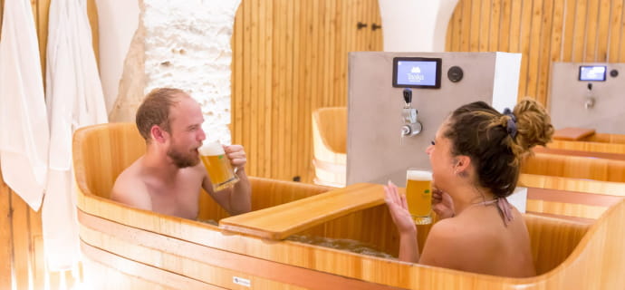 Spa mit Bier in 3 Schritten - Angebot Duo-Badewanne