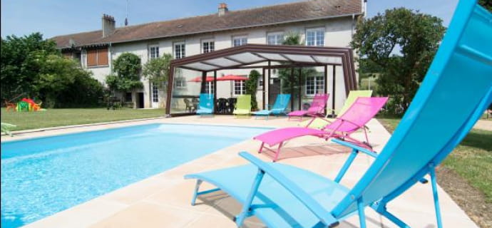 Gite de La Croisette, maison avec piscine privée chauffée, proximité Sedan, Verdun, Belgique