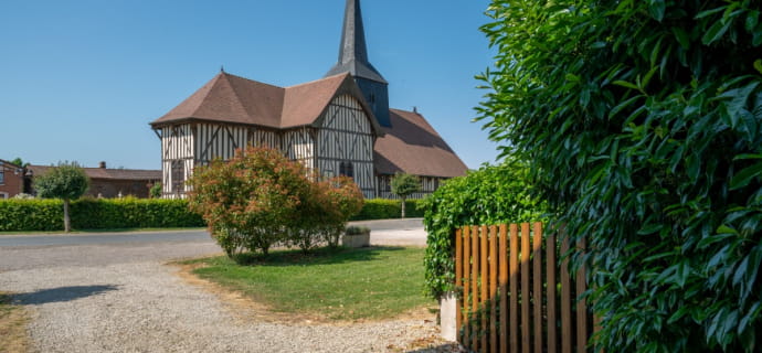 Gite Le Courlis in the timber-framed village of Outines