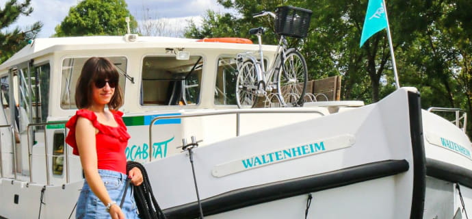 Rent a houseboat without a license with Locaboat Holidays