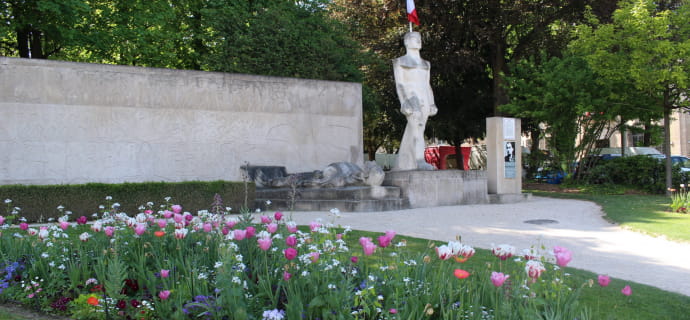 Sprechblasen - Denkmal für die Märtyrer des Widerstands