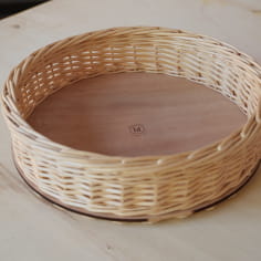 Make your own white wicker tray