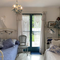 Bed and breakfast at L'Aube Bleue
